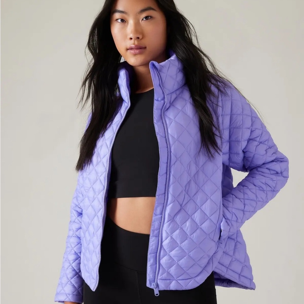 Athleta Whisper Featherless Puffer jacket. Size large.